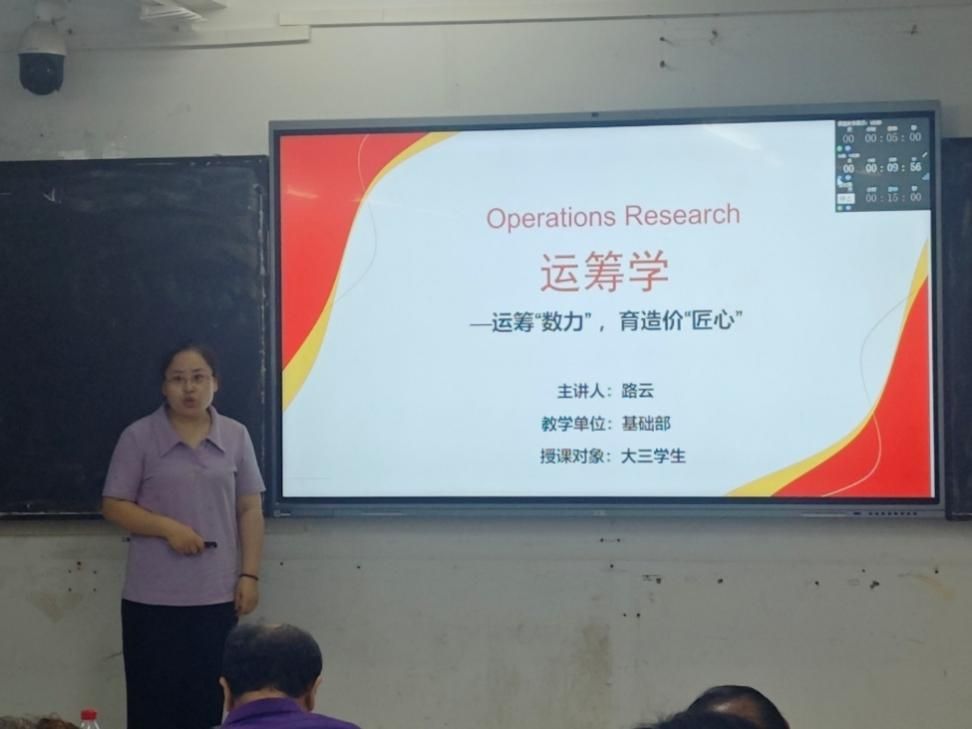 人們站在門前AI 生成的內(nèi)容可能不正確。